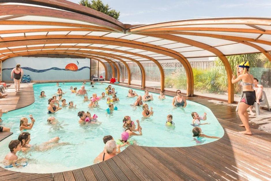 Camping Le Village De La Mer Les Moutiers Exteriér fotografie