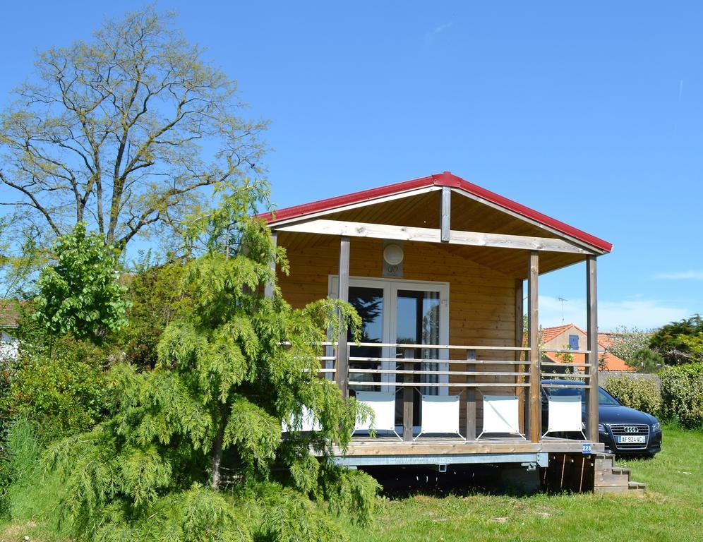 Camping Le Village De La Mer Les Moutiers Exteriér fotografie
